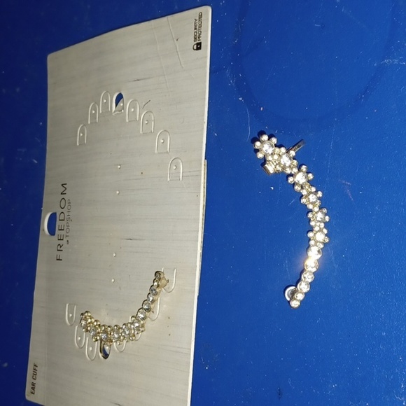 Freedom Jewelry - ❤️ Freedom Topshop Ear Cuff Earrings